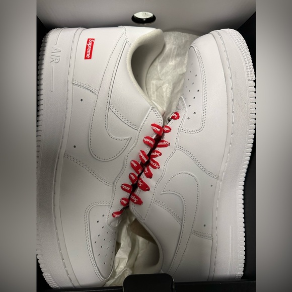 Nike Supreme Air-force 1 Low 2020 - Picture 3 of 5